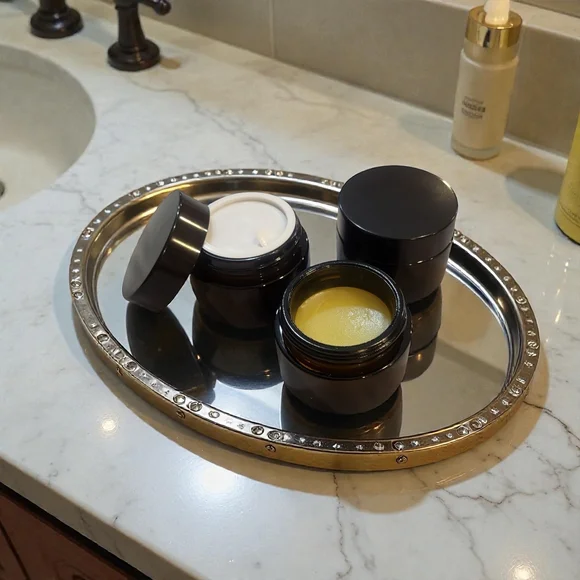 Orchid & Vine All-Natural Eye Cream – Anti-Aging Youth-Enhance - Picture 2 of 4